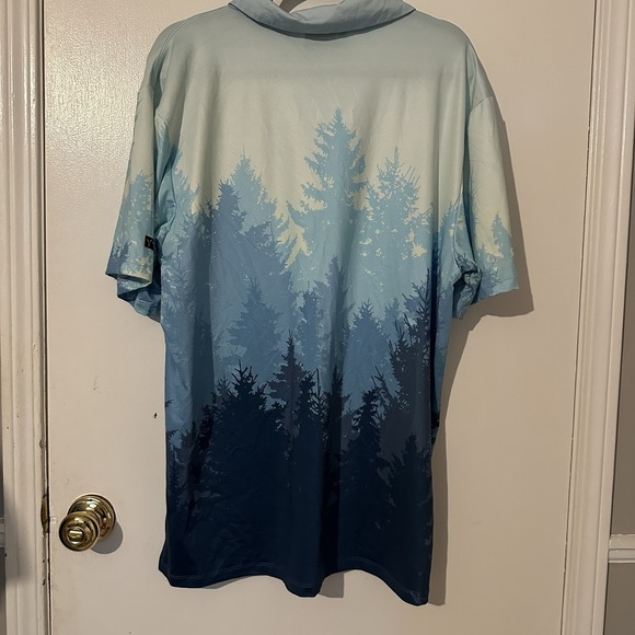 Yatta Golf Performance Shirt XL Men Blue Forest Evergreen Trees Short‎ Sleeve - Picture 5 of 5